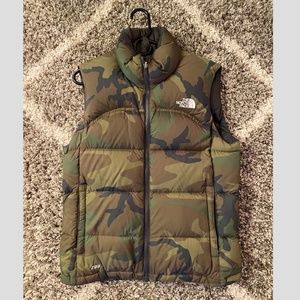 North Face 700 Goose Down Camo Puffer Vest, Size M